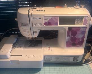 Brother PE525 embroidery machine 