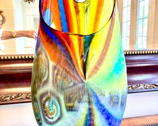 Art gallery Murano signed vase