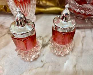 Vintage Indiana glass salt and pepper