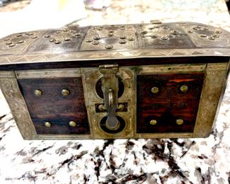 Hammered silver trim box