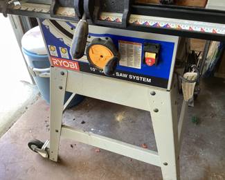 10 inch Ryobi tablesaw with accessories