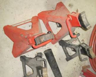 JACK STANDS