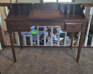 VINTAGE DESK