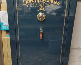 $500 OUR PRICE- LIBERTY GUN(RIFLE) SAFE FX-23 LIBERTY GUN SAFE FX-23 HOLDS 23 GUNS, FIRE RATING 20MIN AT 1,200 DEGREES, DIMENSIONS 30 1/4" W - 60 1/2" H, 22" DEPTH....WT 510LB......  YOU CAN MAKE ARRANGEMENTS FOR PICK UP. IDEALLY AT 1P SUNDAY 3/30 OR SATURDAY BY 2P 3/29.......KEY AND CODE INCLUDED.........$999 PLUS TAX NEW