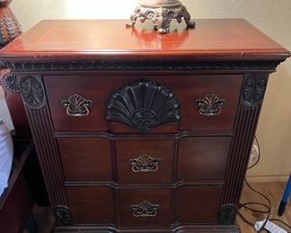 Kathy Ireland ‘Bedroom Furniture': Nightstand