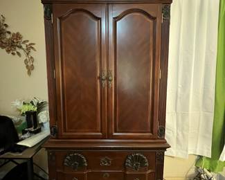 Kathy Ireland ‘Bedroom Furniture': Armoire