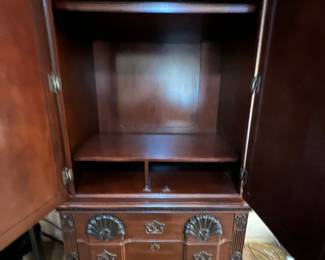 Kathy Ireland ‘Bedroom Furniture': Armoire