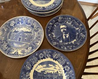vintage souvenir plates depicting historical landmarks and Wedgewood Theodore Roosevelt plate