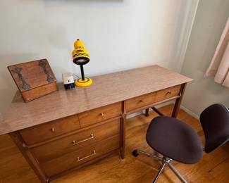 MCM desk