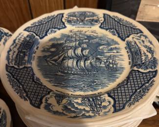 Alfred Meakin "Fair Winds" dinner plates