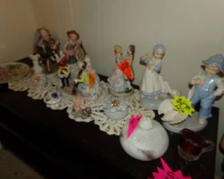 Statues and Decor Items