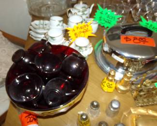 Blood Red punch Bowl Set