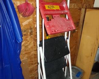 Fold up Step Ladder