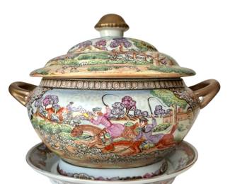 Antique Chinese Exports Tureen with Underplate , Hunting Scene