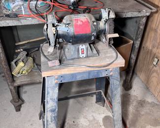 Master Mechanic 6” Bench Grinder