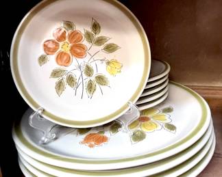 Vintage plates - Wild Flower stoneware