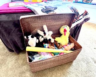 Vintage stuffed animals - Tasmanian Devil, Wile E. Coyote, Big Bird