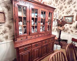 Thomas Link Pilgrim Pine hutch