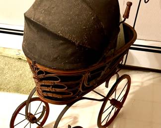 Victorian-Style Doll Carriage