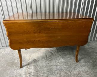 Extendable Dining Room Table With Extra Leaves