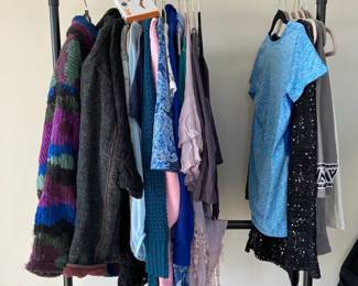 Womens Clothing Size S  M