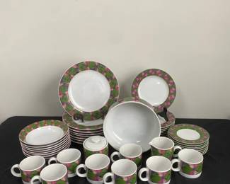 Oneida Pink And Green Geometrical Plates Bowls And Mugs