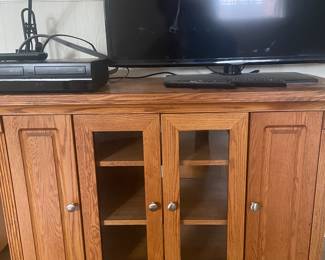 Tv stand and TV