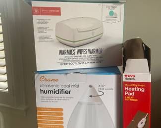 Humidifier and wipes warmer