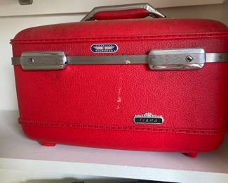 Vintage American Tourister train case