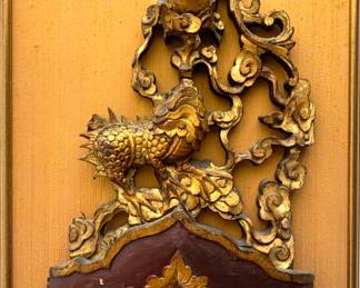LOT 125 Register: www.woodardlipe.com ANTIQUE CHINESE CARVED AND GILDED WOOD PANEL WITH DRAGON MOTIF Length 23 in, width 17 in. This panel was likely part of a larger piece of furniture or architectural element, such as a door, wall paneling or a shrine.