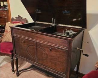 Gorgeous Console with Royal Phonograph nestled inside