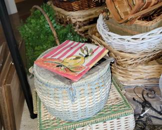 Sewing notions, baskets