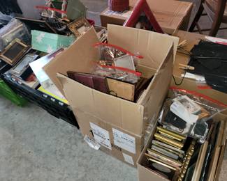 Photo frames - hundreds