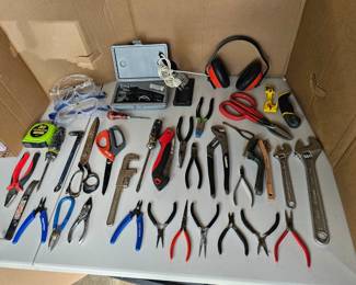147 VariousHandToolsSolderingIronsSafetyGear