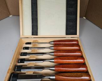 143 WoodRiver6PieceBenchChiselSetInWoodBox