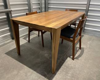 76 WestElmSolidAcaciaWoodDiningTable4Chairs