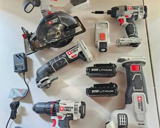 124 PorterCable20VMAXLithiumIon6ToolComboKit