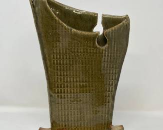 220 GreenGlazedPotteryFanVase