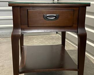 92 LeickHomeStratusOneDrawerSideTable