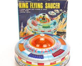 King Flying Saucer tin litho battery op space patroler w/ box