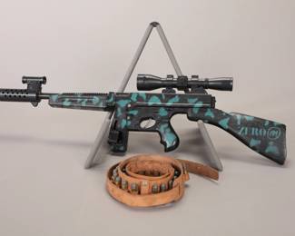 Tommy Burst w/ ammo belt