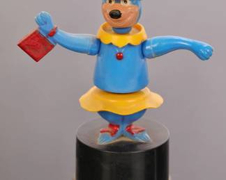 Mrs. Yogi Bear push puppet