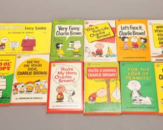 Charlie Brown/ Peanuts books lot