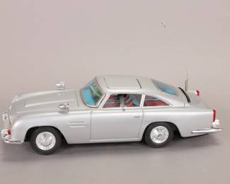 James Bond Aston Martin battery op car