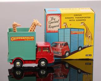 Corgi Chippenfields Circus Giraffe Transporter - New old stock!