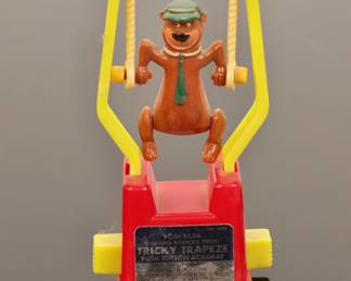 Yogi Bear Tricky Trapeze