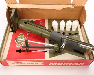 Remco Long Range Mortar toy w/ box & projectiles