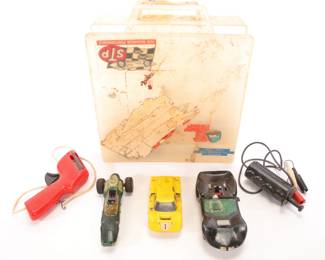 Large Scale 1960s slot cars w/ case, parts, tools
