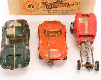 Large Scale 1960s slot cars w/ case, parts, tools