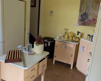 Enamel top kitchen cabinets